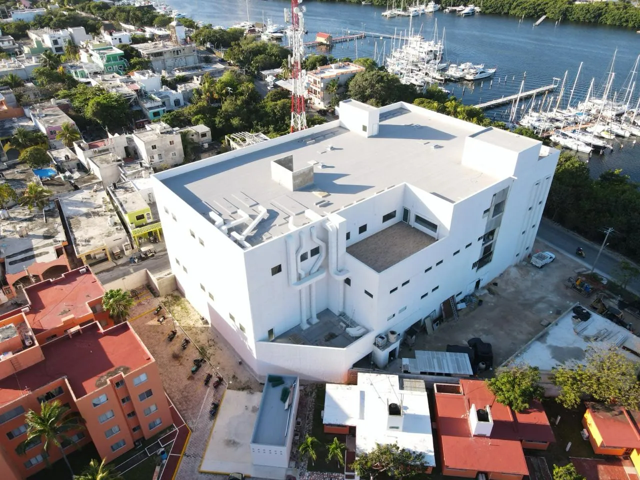 Hospital naval en isla mujeres